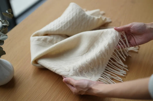 Guide des tailles : quelle largeur écharpe femme choisir ?